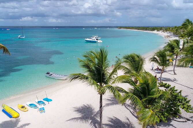 Dive Boat Tour on Catalina Bayahibe Island - Included Amenities and Gear
