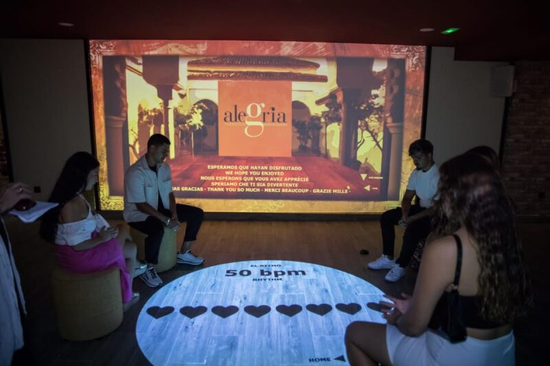 Dive In and Discover: Flamenco in an Interactive Journey - Interactive Screens for Discovery