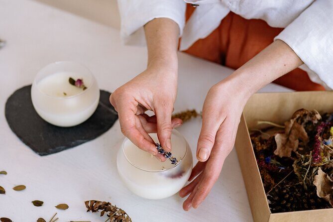 DIY Candle Making Class at a Local Wine Bar in Atlanta - The Sum Up