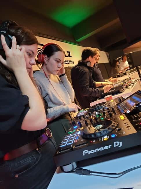 DJ for a Day: Learn to Mix Like a Pro in Berlin - Key Points