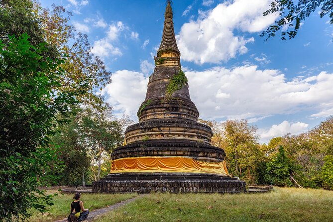 Doi Suthep and Wat Pha Lat Sunrise Tour (Small Group Only) - Wat Pha Lat