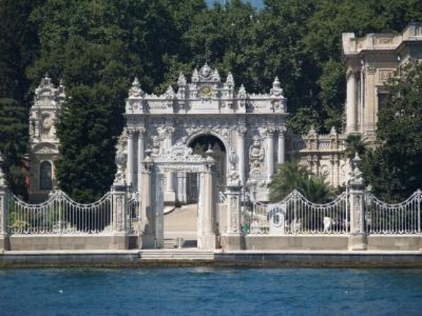 Dolmabahçe Palace With Bosphorus Tour by Boat - Pickup and Meeting Point