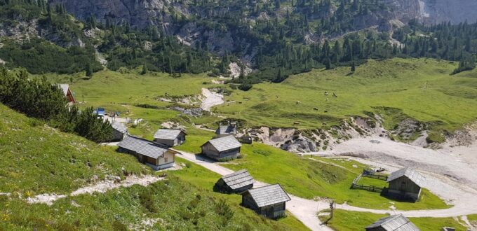 Dolomites: Day Excursion in the Heart of the Dolomites - Recommended Gear and Preparation