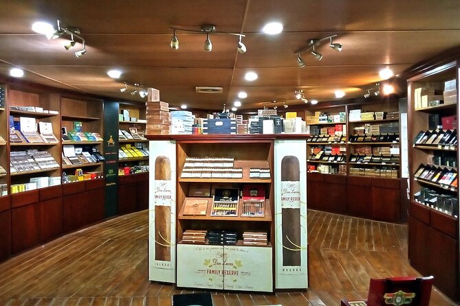 Don Lucas Cigar Factory, Rum Tasting, Cocoa Factory, Souvenirs - Chocolate and Souvenirs