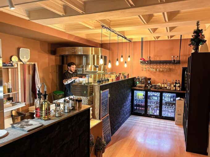 Donaustauf: Special Wine & Food Tasting at Carmelina'S - Location and Meeting Point