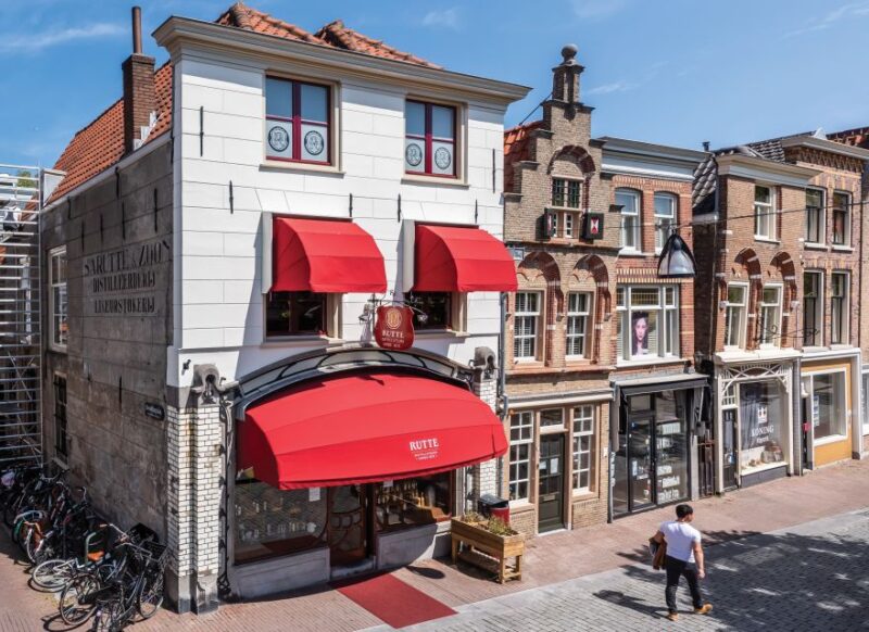 Dordrecht: Distillery Tour With Dutch Gin & Genever Tasting - Highlights of the Tasting Experience