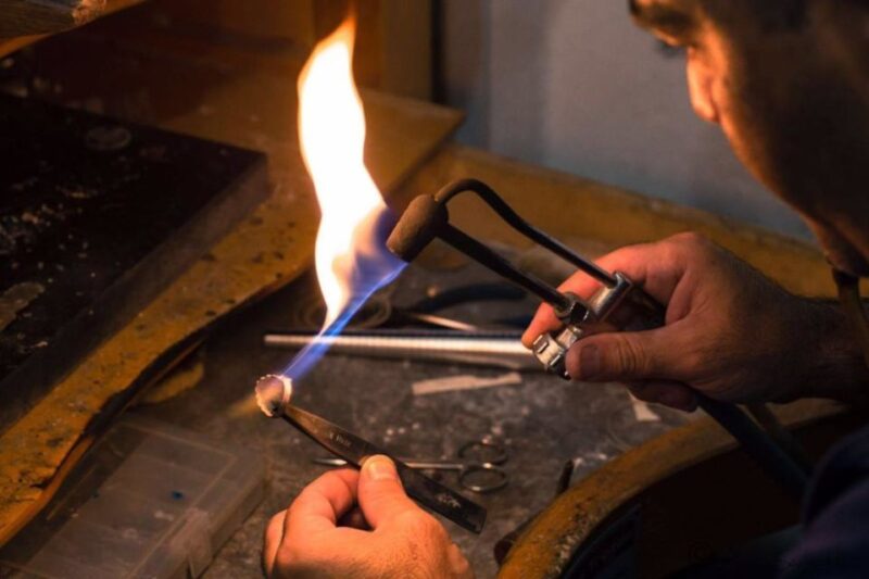 Dorgali: Visit a Goldsmith's Lab of the Sardinian Filigree - The Goldsmiths Craft: Tradition and Modernity
