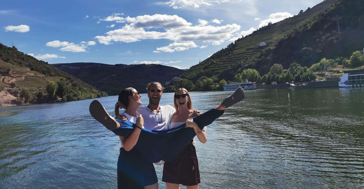 Douro Exclusive: Magnificent Tour - Included Amenities and Services