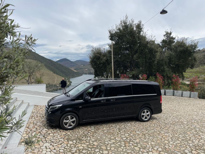 DOURO: FULL DAY DOURO VINEYARD TOUR IN A MERCEDES V-CLASS EXTENDED LONG - Mercedes V-Class Extended Long