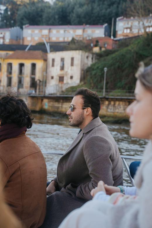 Douro River Cruise with Cheese & Tonic Porto in a Sailboat - Key Points