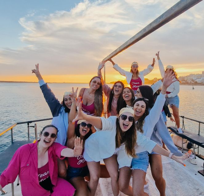 Douro River: Party Boat Tour - Duration and Group Size
