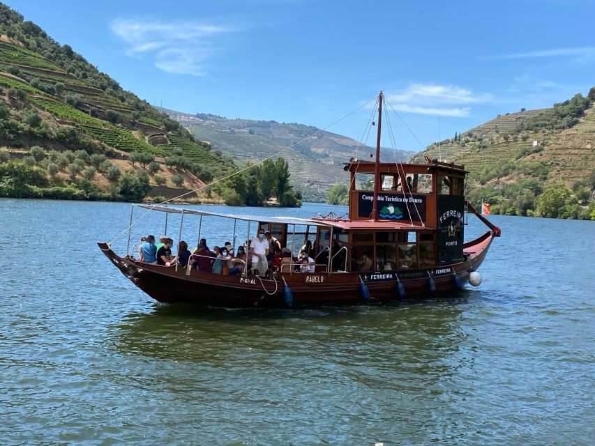 Douro Valley: 2 Vineyards, 1-Hour Cruise and Lunch - Winery Visits and Tastings