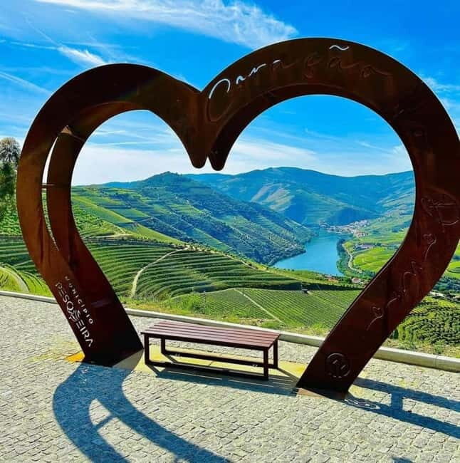 DOURO VALLEY: Premium Wine Tour, Winery Lunch & Private Boat - Key Points