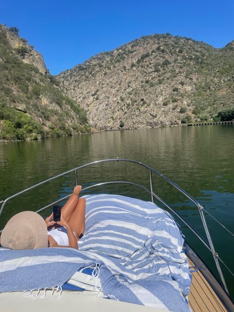 DOURO VALLEY: Wine Boat Experience Marias - Package Details