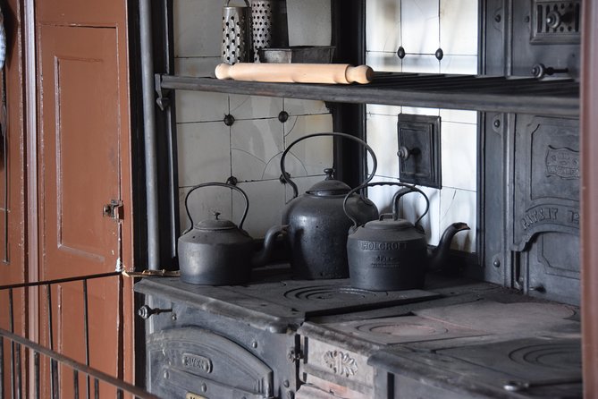 Downton Abbey Town and Country Tour Review - Pricing and Cancellation Policy