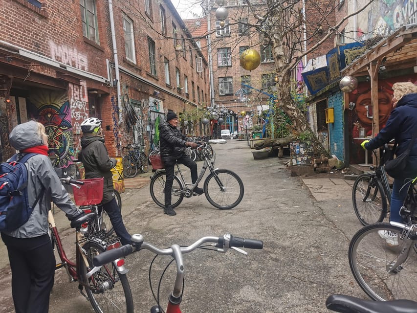 Downtown, Alster & Creative Neighborhoods by Bike - Starting Point and First Impressions