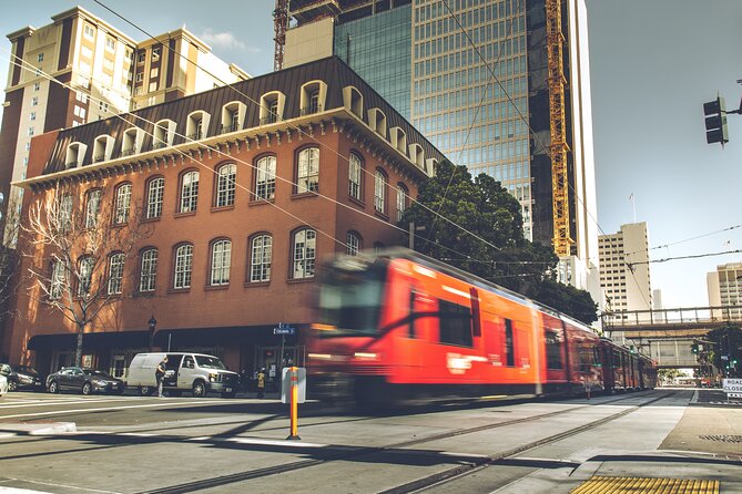 Downtown Food and Drink Tour: Libations on the East Side - Meeting Point and Logistics