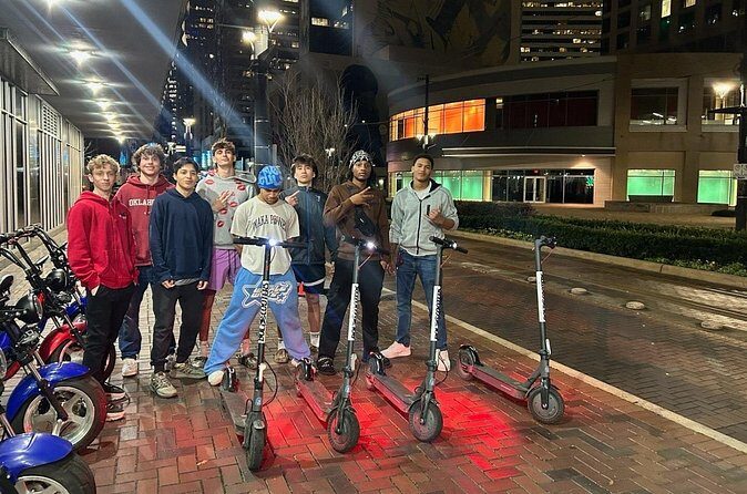 Downtown Houston Sightseeing Self Guided Tour S2 Pro E Scooter - Who Will Love This Tour?