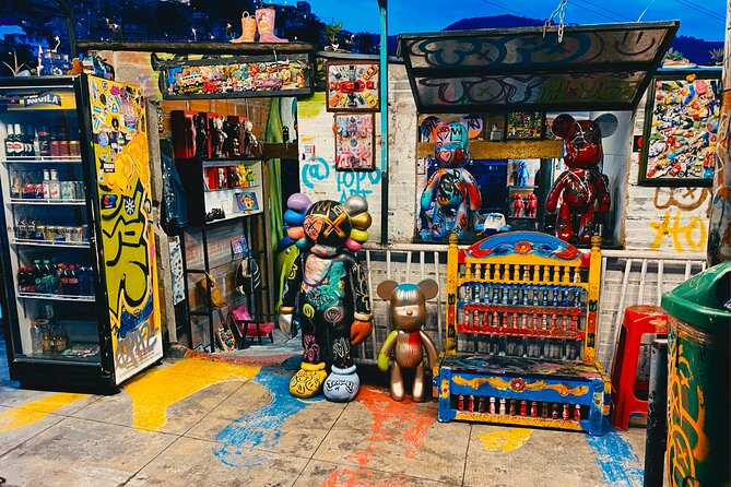 Downtown Medellin, Pueblito Paisa, and Comuna 13 Private Tour - Logistics