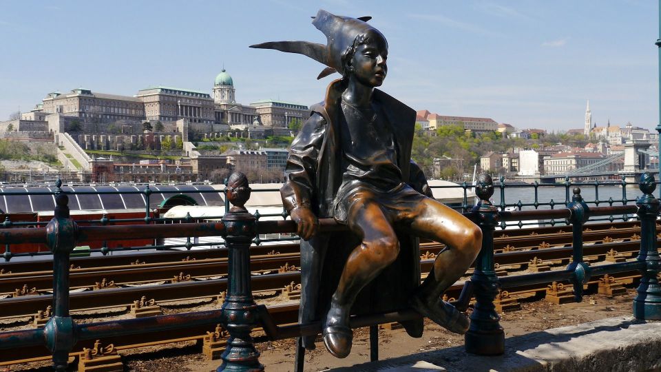 Downtown Pest Walking Tour - Downtown Pest Walking Tour: A Deep Dive into Budapest’s Heart