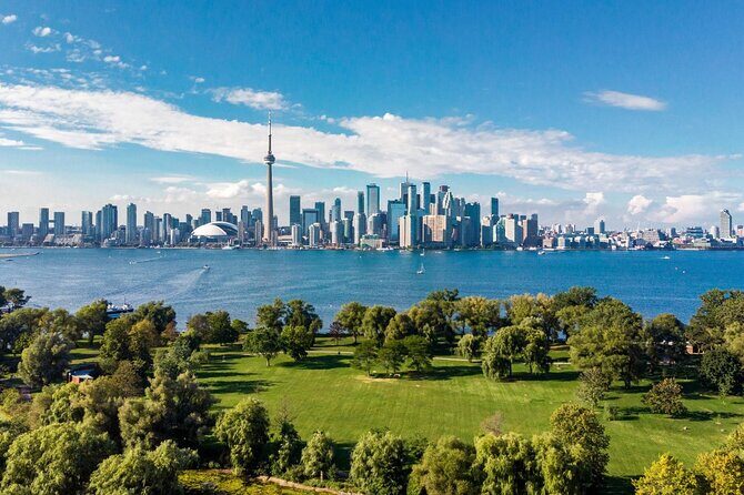 Downtown Toronto Walking Tour and Optional Harbour Cruise - Exploring the Tour: A Deep Dive into the Experience
