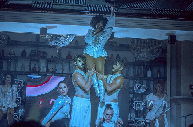 Dragaret Live Music and Dance Show in Cancun - Who Will Love It?