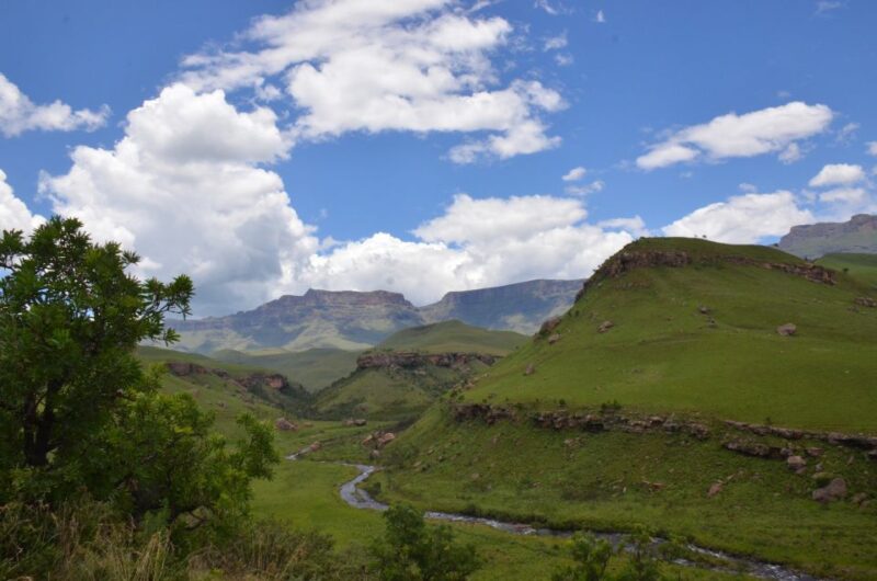 Drakensberg Giants Castle Cave Art & Mandela Capture Site - Exploring Giants Castle Game Reserve