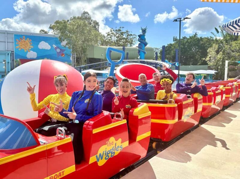 Dreamworld, WhiteWater World & SkyPoint 3-Day Ticket - Who Is This Tour Best For?