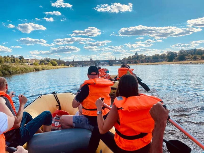 Dresden: Boat tour  in a rubber dinghy from Heidenau to Dresden - Discovering the Elbe with a Rubber Dinghy