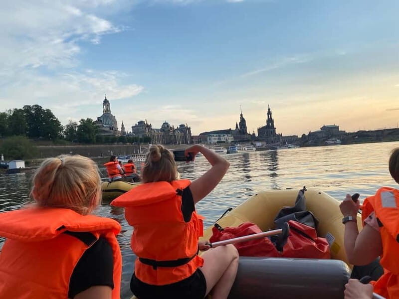 Dresden: Boat tour - in a rubber dinghy from Pillnitz to Dresden - An In-Depth Look at the Experience