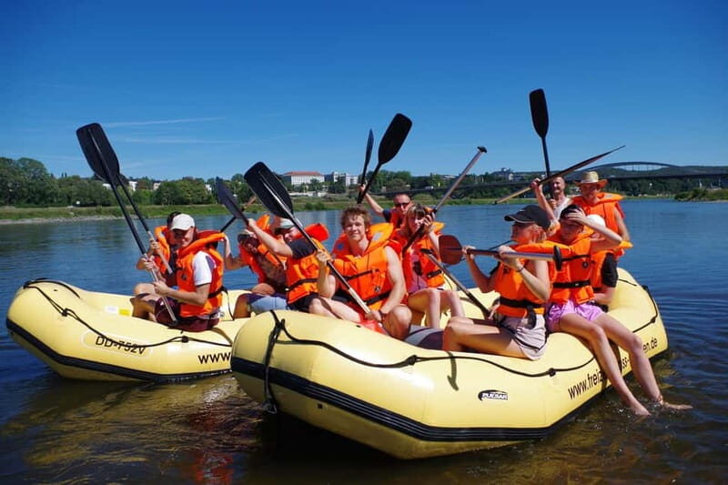 Dresden: Bootstour im Schlauchboot von Loschwitz -Altstadt - Exploring Dresden from the Water: A Closer Look
