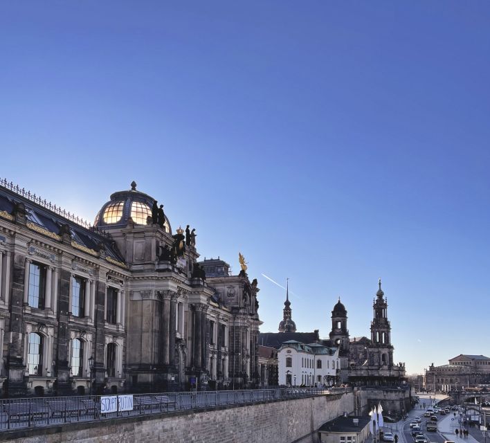 Dresden: Old Town Outdoor Escape Game Manhunt - Experience Highlights