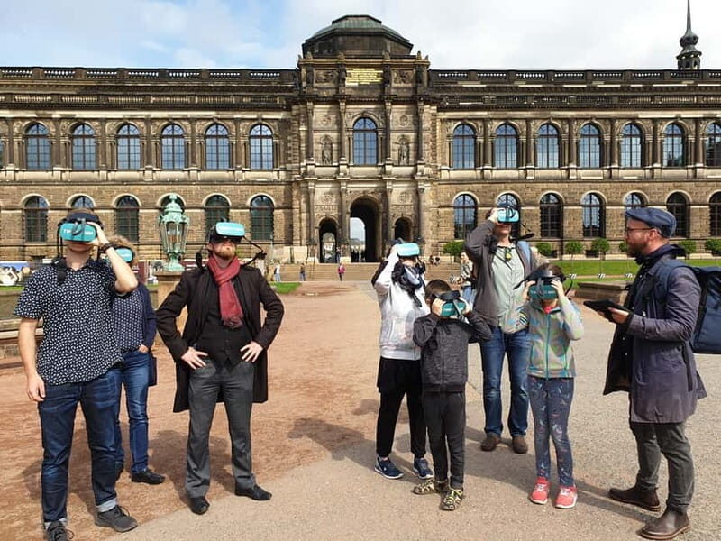 Dresden: Walking Tour with Virtual Reality elements - Key Points