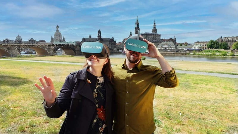 Dresden: Walking Tour with Virtual Reality elements - Introduction to the Experience