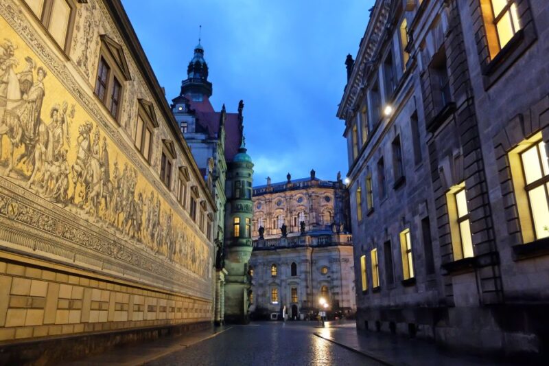 Dresden With a Touch of Xmas: English Small Group Tour - Experience Highlights