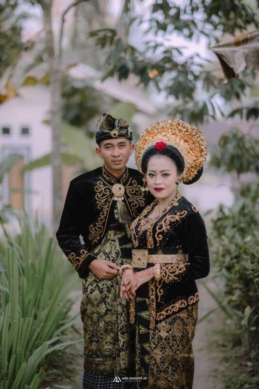 Dress Up Like The King and Queen Of Lombok - Introduction: Why This Tour Stands Out