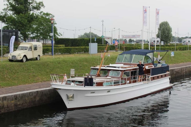 Drimmelen: Biesbosch Nature Reserve Boat Tour - FAQ