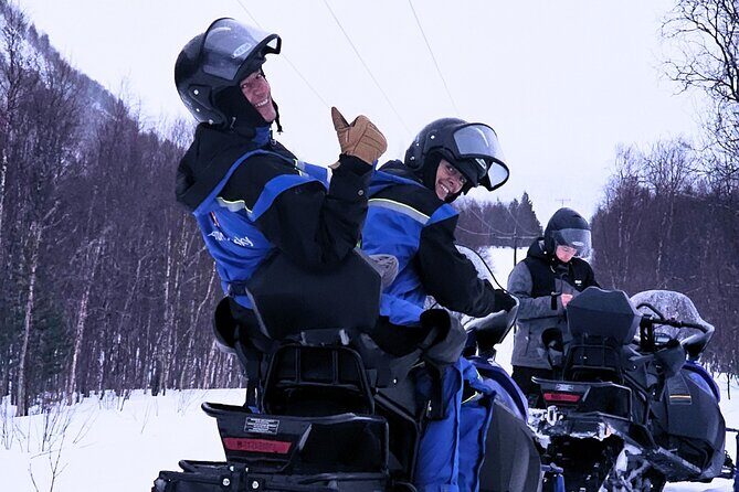Driving Ski-Doo Snowmobile Adventure 5 Hours Photos included - FAQ