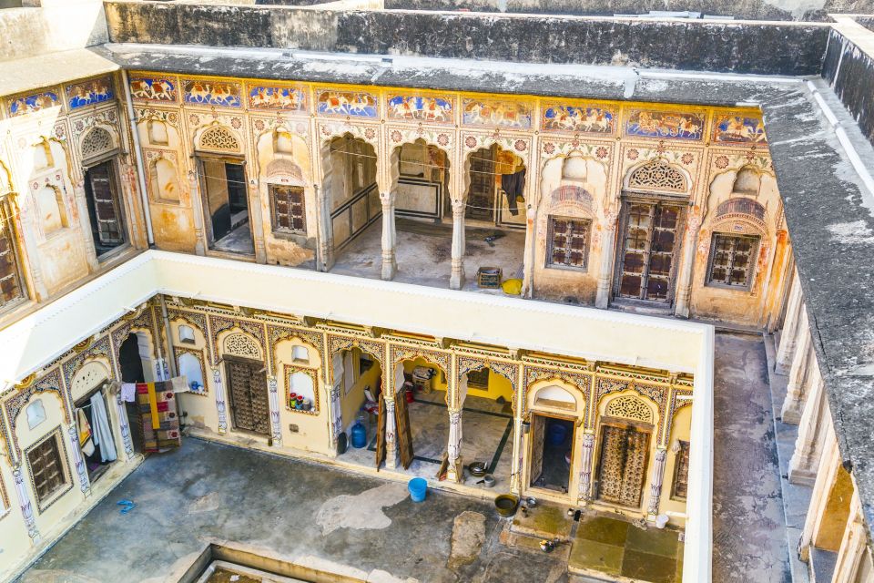 Drop to Bikaner City With Visit Mandawa Town From Jaipur - Exploring Mandawa Town