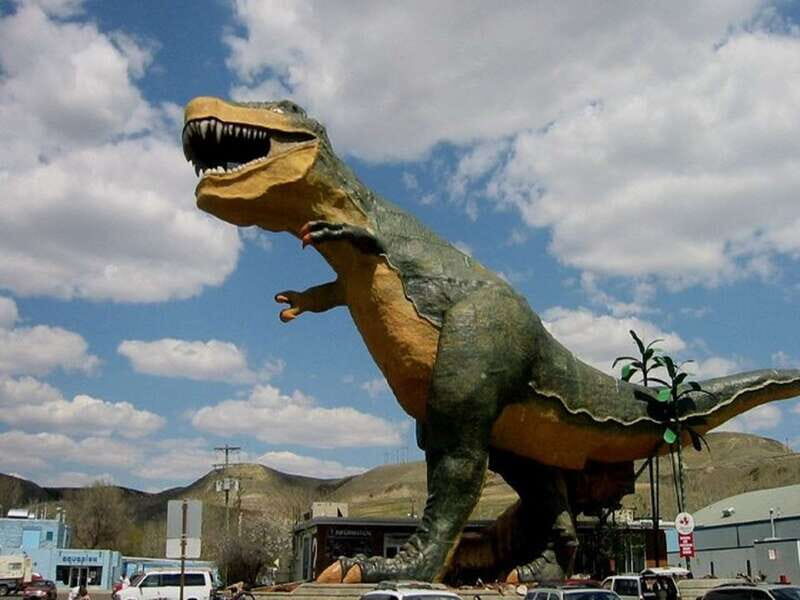 Drumheller: Bad Land & Dinosaur Museum Tour from Calgary - The Itinerary: What to Expect on Your Day