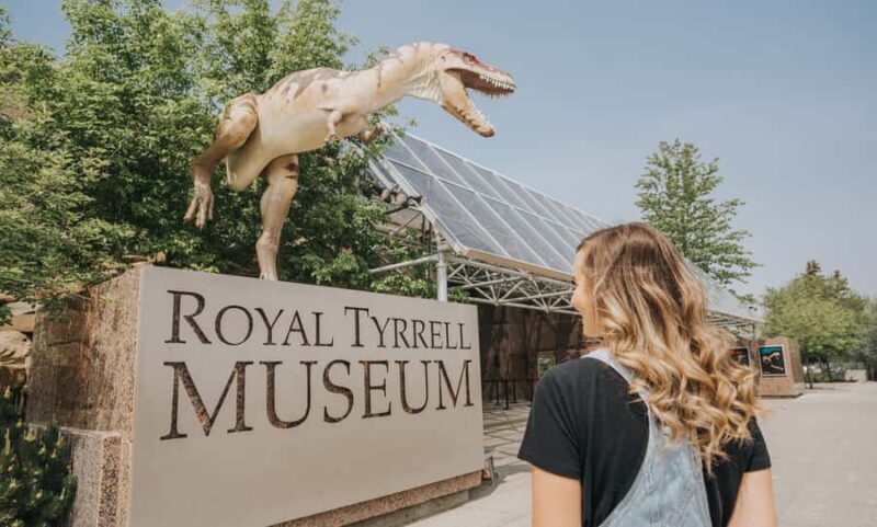 Drumheller: Dinosaurs, Museum, & Hoodoos Day Tour - Key Points