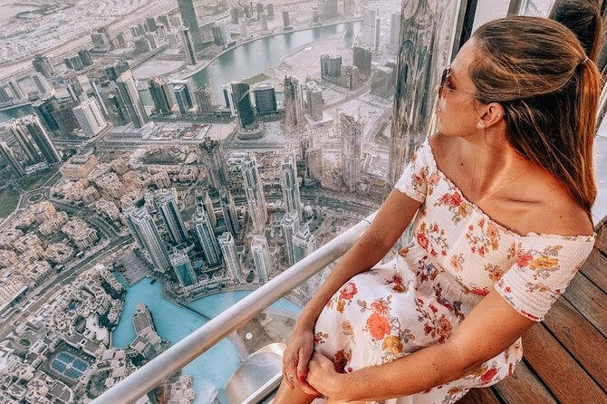 Dubai Burj Khalifa Tickets at the Top (Level 124TH + 125th) - Multimedia Presentation on Dubai