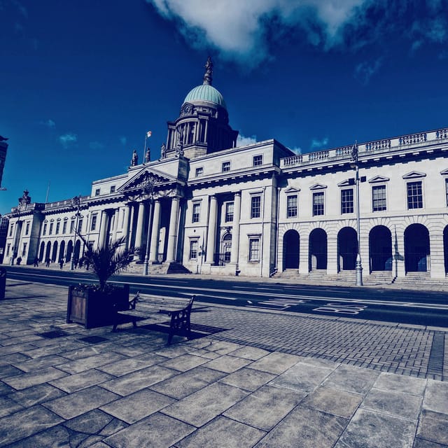 Dublin: 2-Hour Walking Tour with a Local Historian - What Makes This Tour Special