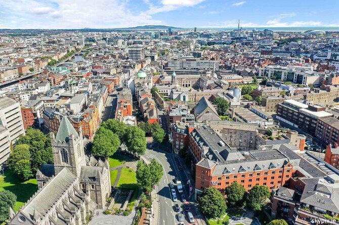 Dublin Airport to City Center Transfer Review - Transportation and Amenities