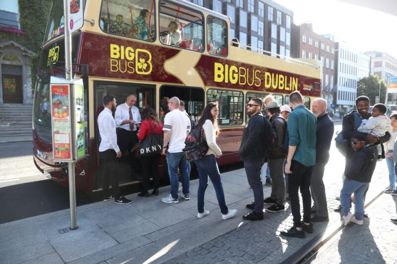 Dublin: Big Bus Hop-on Hop-off Tour & EPIC Museum Ticket - Features of the Tour