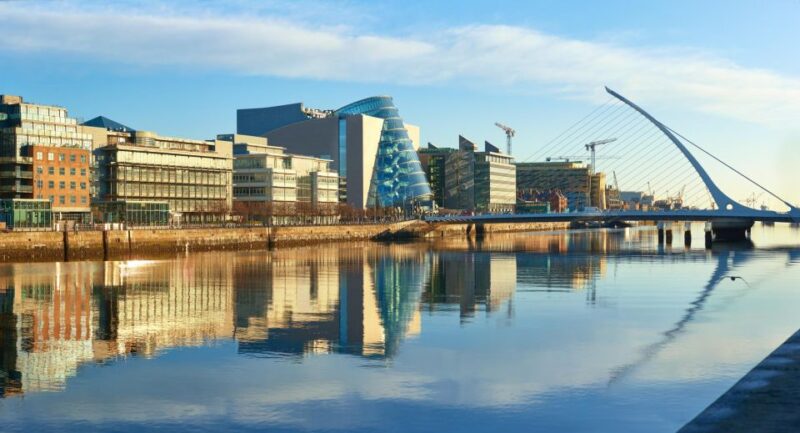 Dublin: Express Walk With a Local in 60 Minutes - Tour Highlights