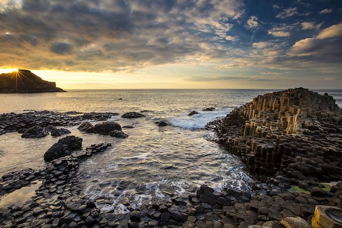 Dublin: Giants Causeway, Dunluce Castle, Dark Hedges and Belfast - Itinerary