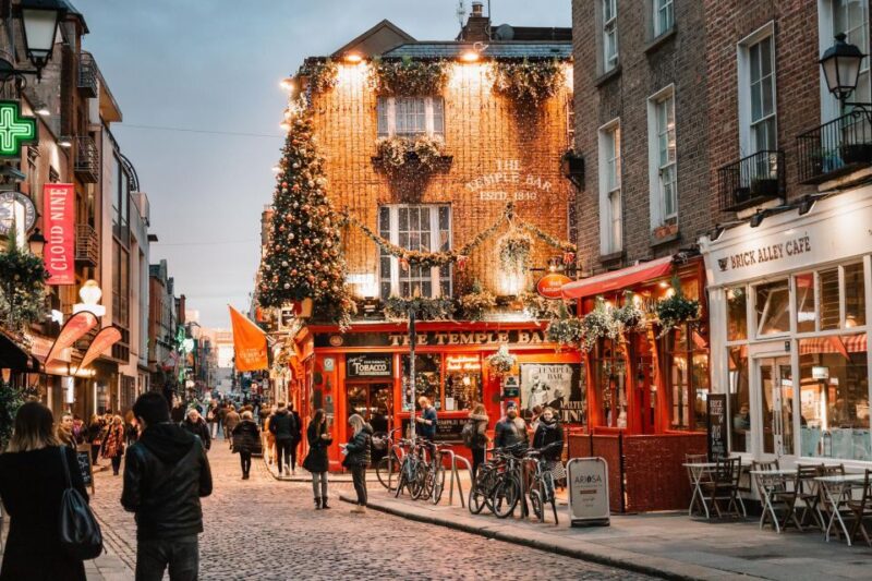 Dublin: Guided Holiday Donut Tour With Tastings - Bakeries and Doughnut Shops
