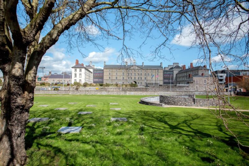 Dublin: Hop-on Hop-off Bus Tour - Itinerary Highlights