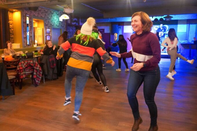 Dublin: Irish Music and Dance Show With Dance Lesson - What to Bring